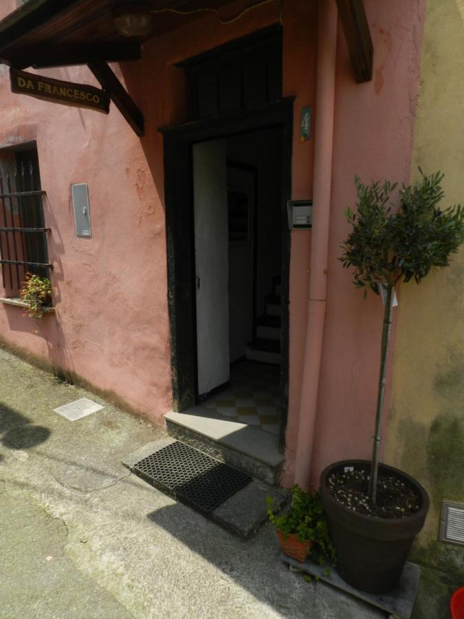 Apartment In Dimora Tipica Montale (Liguria)